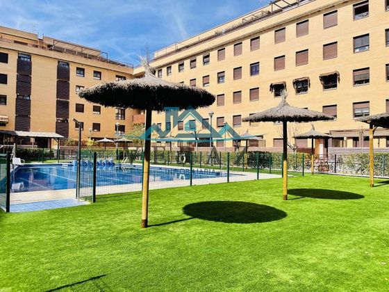 Foto 1 de Pis en venda a Centro - Corte Inglés de 3 habitacions amb terrassa i piscina