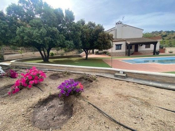 Foto 2 de Xalet en venda a Los Cigarrales-La Bastida de 10 habitacions amb terrassa i piscina