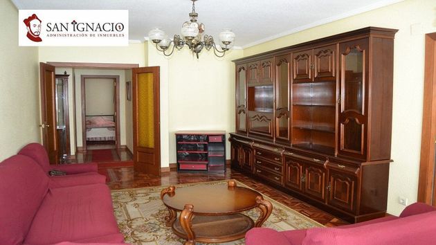 Foto 1 de Pis en venda a Villarcayo de Merindad de Castilla la Vieja de 3 habitacions amb terrassa i garatge
