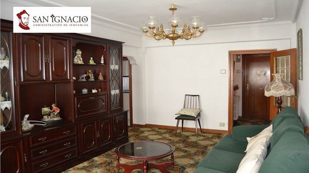 Foto 1 de Venta de piso en Villarcayo de Merindad de Castilla la Vieja de 3 habitaciones con calefacción