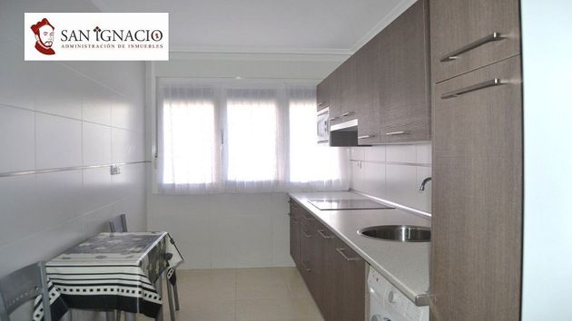Foto 1 de Venta de piso en Villarcayo de Merindad de Castilla la Vieja de 2 habitaciones con garaje y calefacción