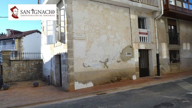 Foto 2 de Casa en venda a Valle de Valdebezana de 4 habitacions amb balcó i calefacció
