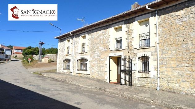 Foto 1 de Casa en venda a Valle de Valdebezana de 5 habitacions amb jardí i calefacció