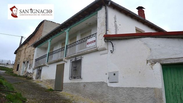 Foto 2 de Casa rural en venda a Villarcayo de Merindad de Castilla la Vieja de 5 habitacions amb terrassa