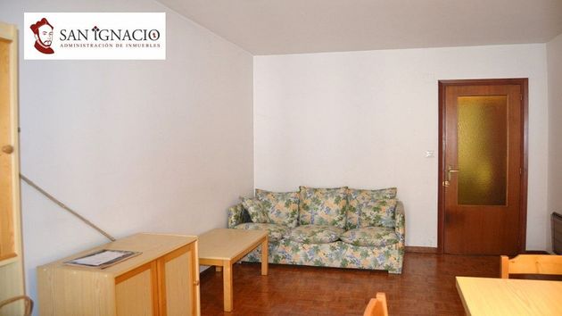 Foto 1 de Venta de piso en Villarcayo de Merindad de Castilla la Vieja de 1 habitación con terraza y calefacción
