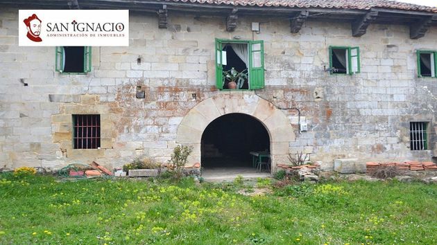 Foto 2 de Casa en venda a Valle de Valdebezana de 6 habitacions amb jardí