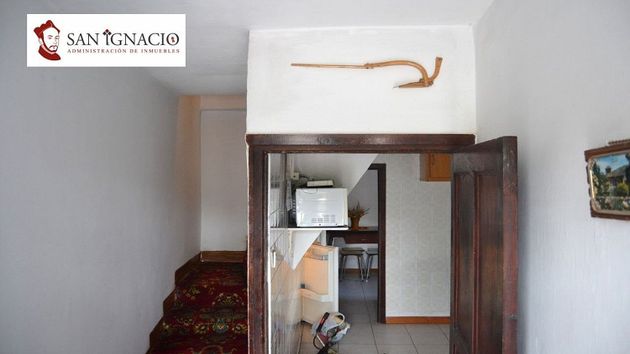 Foto 2 de Casa rural en venda a Villarcayo de Merindad de Castilla la Vieja de 2 habitacions amb balcó