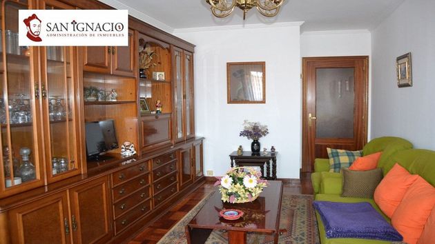 Foto 1 de Pis en venda a Villarcayo de Merindad de Castilla la Vieja de 3 habitacions amb garatge i balcó