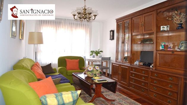Foto 2 de Pis en venda a Villarcayo de Merindad de Castilla la Vieja de 3 habitacions amb garatge i balcó