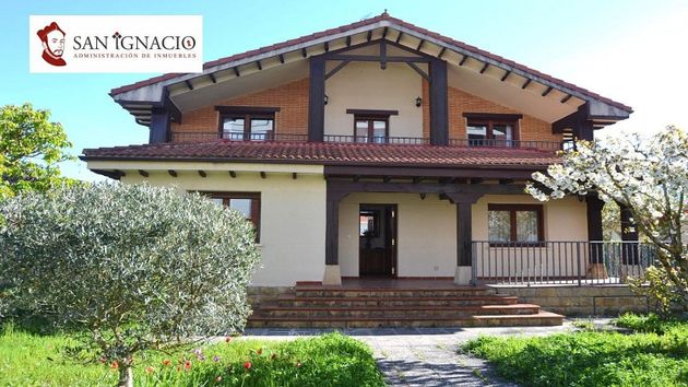 Foto 1 de Xalet en venda a Villarcayo de Merindad de Castilla la Vieja de 5 habitacions amb terrassa i garatge
