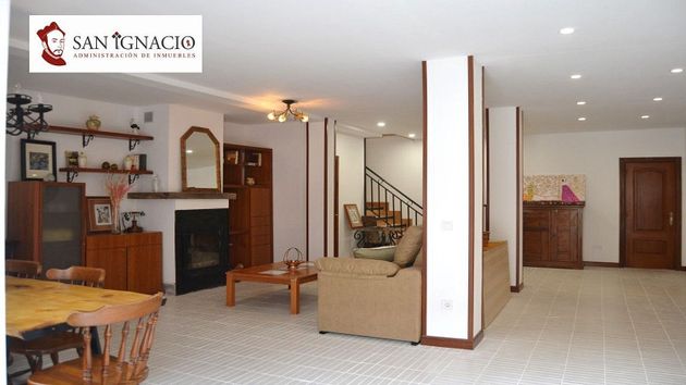 Foto 1 de Casa rural en venda a Villarcayo de Merindad de Castilla la Vieja de 5 habitacions amb garatge i balcó