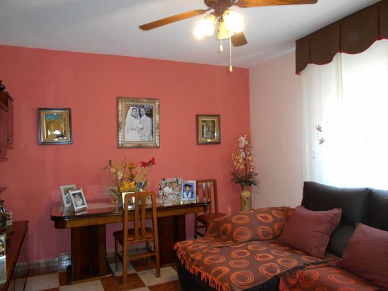 Foto 2 de Casa adossada en venda a Miguelturra de 6 habitacions amb terrassa i calefacció
