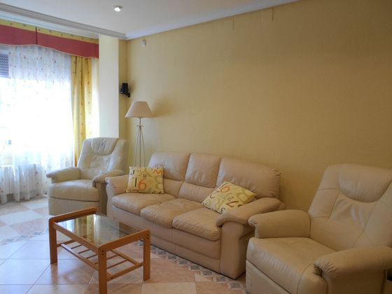 Foto 1 de Pis en venda a Centro - El Pilar de 4 habitacions amb garatge i aire acondicionat