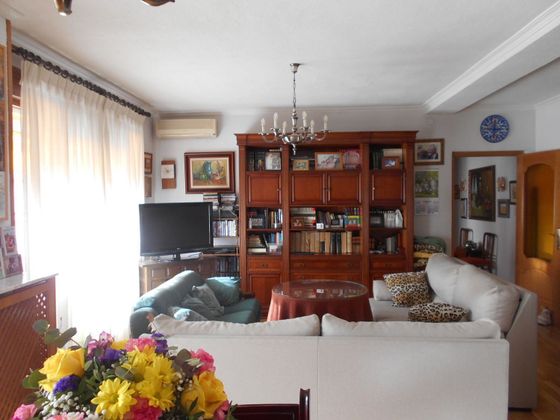 Foto 2 de Pis en venda a Centro - El Pilar de 5 habitacions amb garatge i balcó