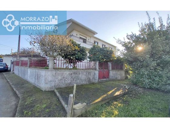 Foto 2 de Casa en venda a Marín de 6 habitacions amb terrassa i garatge