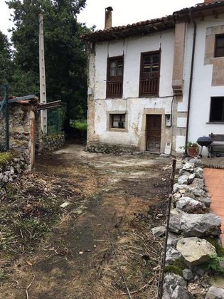 Foto 1 de Casa en venda a Pría-Nueva-Hontoria-Naves de 4 habitacions amb jardí