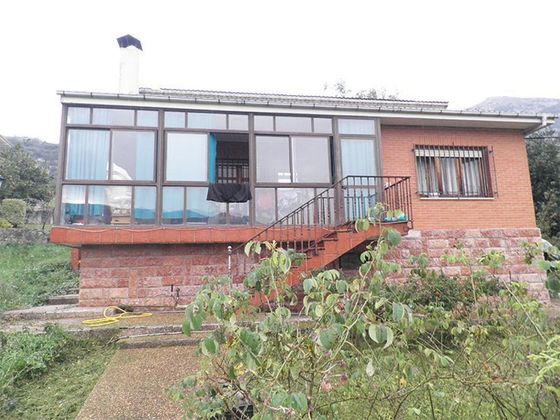 Foto 1 de Xalet en venda a Peñamellera Baja de 3 habitacions amb terrassa