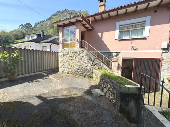 Foto 2 de Casa adossada en venda a Vibaña-Ardisana-Caldueño de 3 habitacions amb garatge i calefacció
