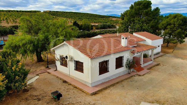 Foto 1 de Casa rural en venta en calle Tarragona de 7 habitaciones con piscina y garaje