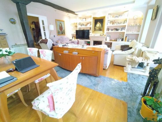 Foto 2 de Pis en venda a Centro - Vitoria-Gasteiz de 5 habitacions amb terrassa i calefacció