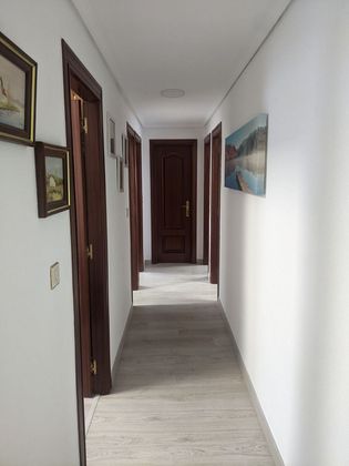 Foto 2 de Pis en venda a Txagorritxu - El Pilar de 3 habitacions amb garatge i calefacció
