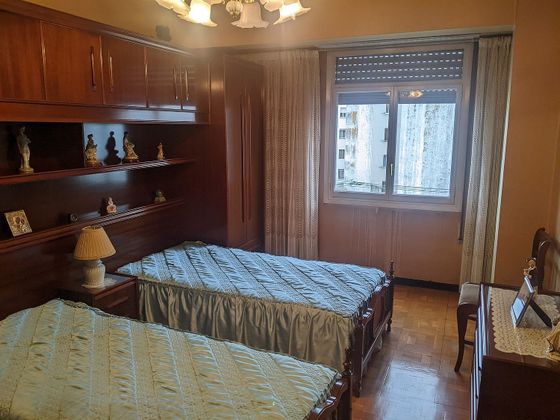 Foto 2 de Pis en venda a Txagorritxu - El Pilar de 3 habitacions amb terrassa i calefacció