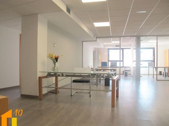Foto 2 de Venta de oficina en Plaza España - Villa Pilar - Reyes Católicos - Vadillos con garaje y aire acondicionado