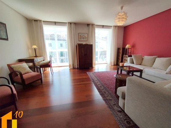 Foto 1 de Piso en venta en Centro - Burgos de 3 habitaciones con terraza y calefacción