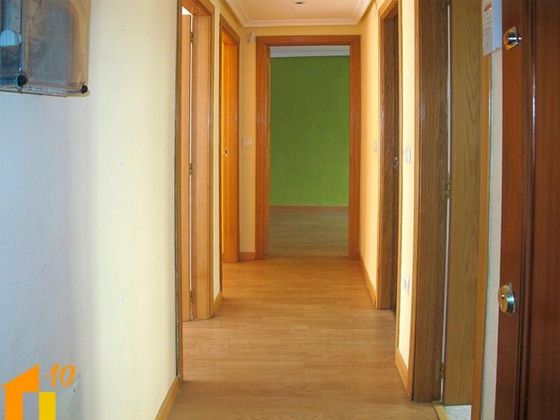 Foto 2 de Pis en venda a Centro - Burgos de 2 habitacions amb balcó i calefacció