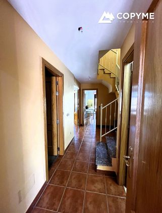 Foto 2 de Casa adosada en venta en Torrijos de 4 habitaciones con garaje y jardín