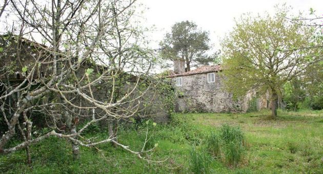 Foto 2 de Casa rural en venta en Parroquias de Santiago de 4 habitaciones y 493 m²