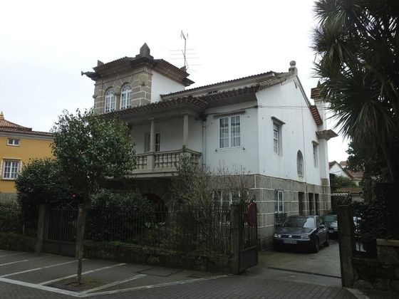 Foto 1 de Casa en venda a Ensanche - Sar de 8 habitacions amb terrassa i garatge