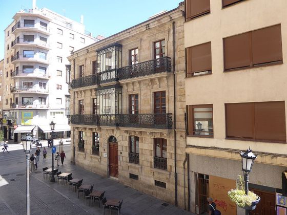 Foto 1 de Venta de piso en Centro - Salamanca de 4 habitaciones con garaje y balcón