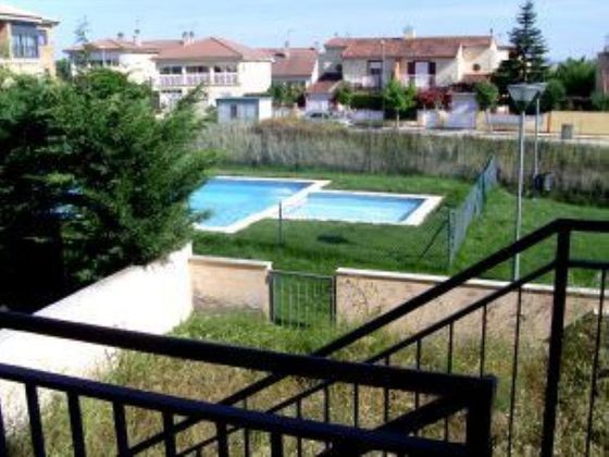 Foto 1 de Casa en lloguer a Cabrerizos de 4 habitacions amb terrassa i piscina