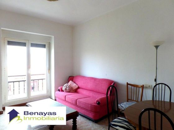 Foto 2 de Alquiler de piso en Canalejas - Gran Vía de 3 habitaciones con muebles y calefacción
