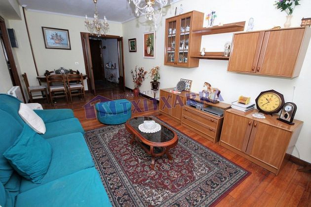 Foto 1 de Pis en venda a Santurtzi de 3 habitacions amb terrassa i calefacció