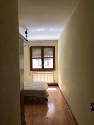 Foto 2 de Piso en venta en Centro - Soria de 3 habitaciones con calefacción y ascensor