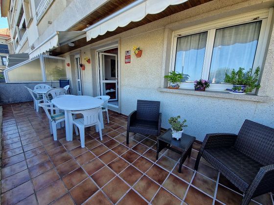 Foto 2 de Pis en venda a Nigrán de 3 habitacions amb terrassa i garatge