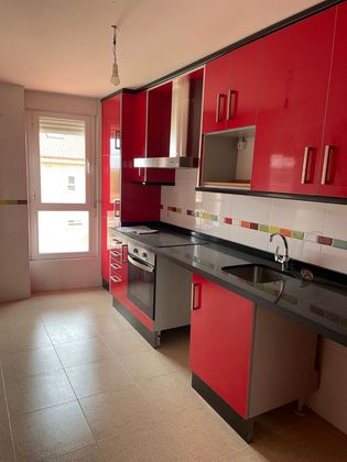 Foto 2 de Dúplex en venda a San Andrés del Rabanedo de 3 habitacions amb garatge i calefacció