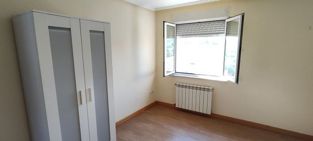 Foto 2 de Venta de piso en calle Tenderina de 3 habitaciones con calefacción