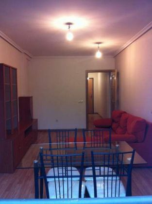 Foto 1 de Venta de piso en Castellanos de Moriscos de 2 habitaciones con piscina y garaje