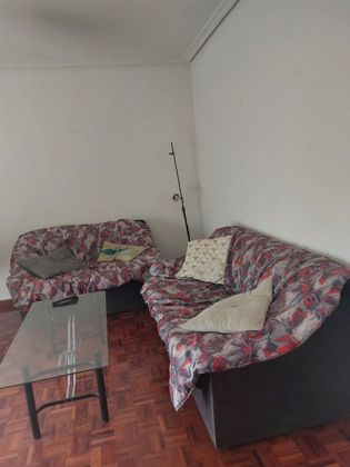 Foto 2 de Piso en alquiler en Universidad - Dominicos de 3 habitaciones con muebles y calefacción
