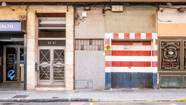 Foto 1 de Garaje en venta en calle De Juan José Lorente de 9 m²