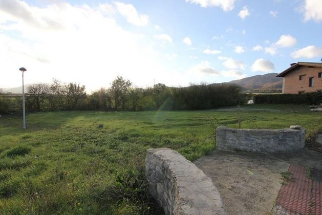 Foto 2 de Venta de terreno en Iruraiz-Gauna de 587 m²