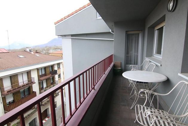 Foto 1 de Venta de piso en calle Solana de 3 habitaciones con terraza y garaje