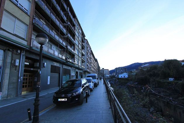 Foto 2 de Pis en venda a calle Jose Matia de 3 habitacions amb balcó i ascensor
