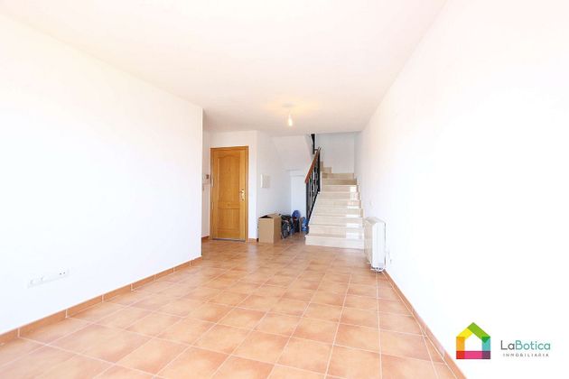Foto 1 de Dúplex en venda a Olías del Rey de 2 habitacions amb garatge i balcó