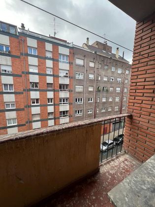 Foto 1 de Pis en venda a Milán - Pumarín - Teatinos de 2 habitacions amb terrassa i ascensor