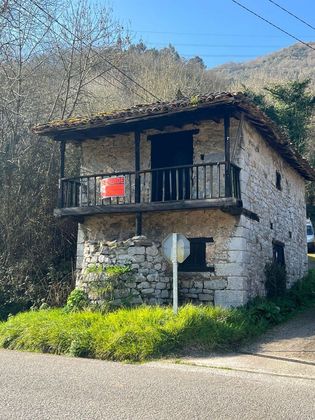 Foto 2 de Casa rural en venda a Parroquias de Oviedo de 1 habitació i 80 m²