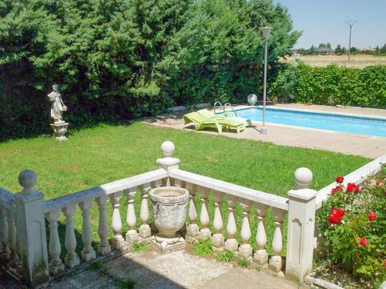Foto 2 de Casa en venda a Castellanos de Villiquera de 6 habitacions amb terrassa i piscina